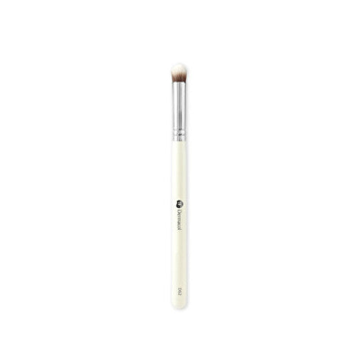 Dermacol cosmetic brush for lubrication D62