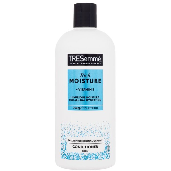 TRESEMM Rich Moisture conditioner